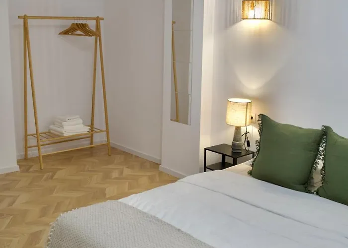 Apartament Tzatziki 1 *